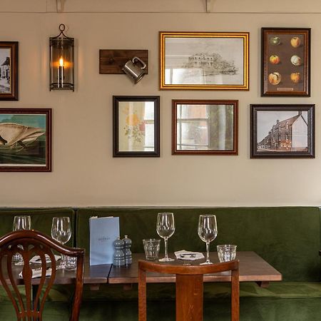 The George At Backwell Panzió Nailsea Kültér fotó
